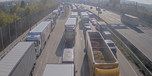 Nyolc kilométeres a sor az M0-son Dunaharasztinál
