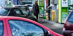 Az NGM szerint a benzinkutasok nem törődnek a családokkal, amikor a túl sok adóra panaszkodnak