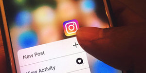 Homályosítás és felkiáltójelek várhatók: az Instagram leszámol a meztelen fotós visszaélésekkel
