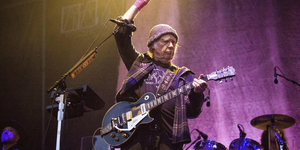 Neil Young mégis fellép a Glastonbury fesztiválon