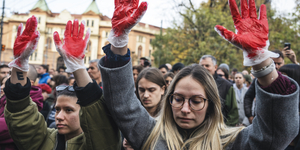 Vajdasági magyar értelmiségiek álltak az újvidéki tragédia miatt tüntető egyetemisták mellé