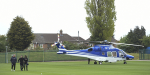 Hivatalos: baleset miatt zuhant le a Leicester City tulajdonosának helikoptere