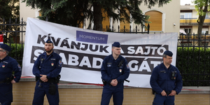 Sükösd Miklós: Minek nevezzelek? Legyen betiltási törvény vagy kusstörvény az „átláthatósági” helyett