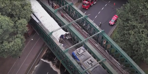 Kábellopás miatt összeütközött két vonat, sok a sérült Buenos Aires lakónegyedében