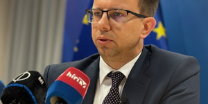Bóka János a meghallgatás után: A kormány nem tudja visszavonni az „átláthatósági” törvényt, mert nem ők terjesztették be