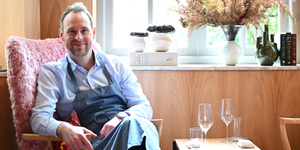 Megvan a világ első séfje, akinek három étterme is három Michelin-csillaggal rendelkezik