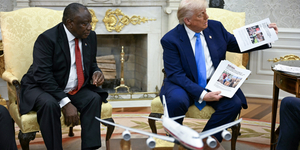 Dél-afrikai rendőrminiszter: A bűnügyi statisztikák cáfolják Trump népirtásról szóló állításait