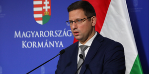 Mást mond a semlegességről Gulyás Gergely és Lázár János