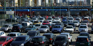 Emelkednek a díjak az őrzött P+R parkolókban Budapesten
