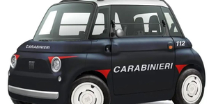 Egyenruhát kap a kis Fiat Topolino, csendőrautó lesz