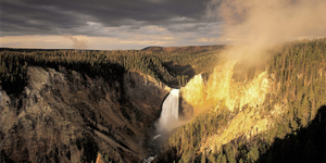 Heten meghaltak egy autóbalesetben a Yellowstone Nemzeti Park közelében