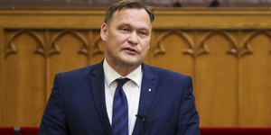 A kémháború olyan, mint a kocsmai verekedés, mindegy, hogy ki kezdte, mindkét félnek árt