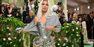 Sokkoló méretű derékkal jelent meg a Met-gálán Kim Kardashian