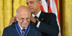 Elhunyt Daniel Kahneman közgazdasági Nobel-emlékdíjas tudós