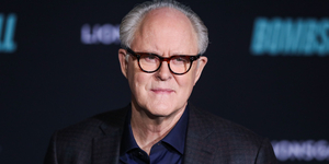 John Lithgow játszhatja Dumbledore-t a Harry Potter-tévésorozatban