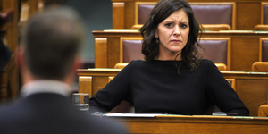 Szél Bernadettnek több százezer forintos sérelemdíjat kell fizetnie, miután beperelte egy fideszes főispán