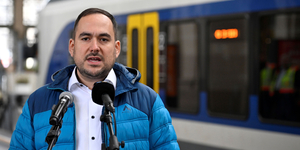 A MÁV vezére bejelentette: az utasoknak tetszik, hogy tisztábbak a vonatok