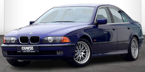 7 ezer kilométerrel árulnak egy 27 éves remek BMW 528i-t