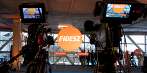 NVB: Törvényt sértett a közmédia, amikor közzétette a Fidesz reklámját a Híradóban