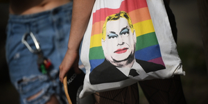 Nem orosz import, saját hergelés – ezért verik át vészes gyorsasággal a parlamenten a Stop Pride nevű jogi fércművet