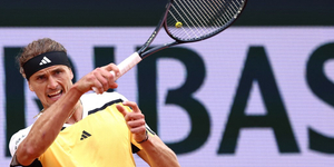 Villám csapott Zverev repülőgépébe, miközben a Roland Garrosra utazott