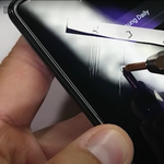 Karcolták, égették, törték: így bírta a strapát a Galaxy Z Fold2 – videó