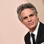 Kiderült, ki cserélte füves cigire Mark Ruffalo kellékcigarettáját