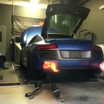 Szinte széttépi a fékpadot a turbósított Audi R8 – videó