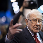 Jótékonyság miatt kiesett a leggazdagabbak közül Warren Buffett