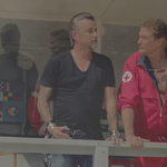 Videó: Hasselhoff újra vízimentőnek áll az őrült Dodge-reklámban