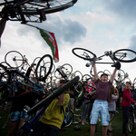 Ma este bedugulhat Budapest belvárosa - ismét elstartol a Critical Mass