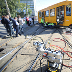 Kisiklott egy villamos a Bosnyák téren