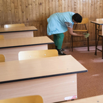 Fejenként 100 ezer forint támogatást kér az otthonról tanító pedagógusoknak a PSZ