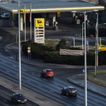 Olcsóbb lett a benzin és a gázolaj