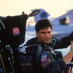 Itt a fotó: Tom Cruise tényleg felszáll a Top Gun 2-vel