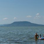 A Balatonnál is találtak másfél milliárd forintnyi munkát Mészáros Lőrinc cégének