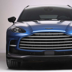 Az Aston Martin rájött, hogy túl nehéz a 707 lóerős SUV-ja