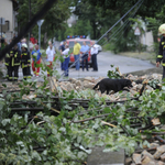 Vihar: még mindig dolgoznak a tűzoltók, de sok a kamu riasztás