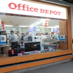 Több száz Office Depot húzza le a rolót