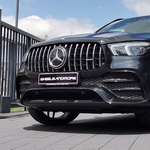 920 lóerős lett az új hibrid Mercedes-AMG GLE 63