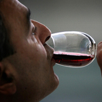 Több mint egymilliárd palack bor lehet az enyészeté Európában a válság miatt