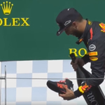 Újabb áldozata van Daniel Ricciardo bizarr szokásának – videó