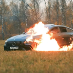 Felgyújtotta 61 millió forintos Mercedesét és Zaporozseccel távozott – videó