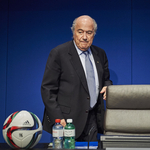 Blatter megszólalt: "Nem tudok mindenkit, minden percben ellenőrizni"