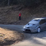 Hangos kis méregzsák lett a Toyota Yaris WRC – videó