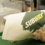 Élete végéig ingyen ehet a Subwayben, aki Subwayre változtatja a nevét