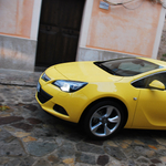 Opel Astra GTC teszt: tartsd az úton, haver!