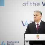 Orbán: A reptér visszavásárlását a választások előtt nem ésszerű nyélbe ütni