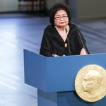 Átvette a Nobel-békedíjat a Hirosima-túlélő