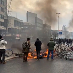 Autók is égtek a lezárásellenes holland tüntetéseken